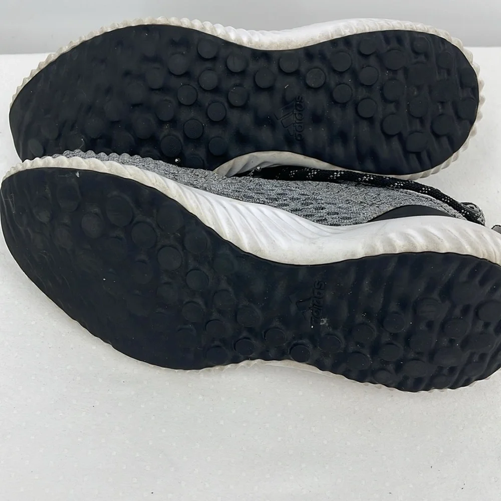 ADIDAS ALPHA BOUNCE SIZE 6.5 Gray Athletic Shoes